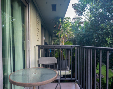 805 W Oakland Park Boulevard - Photo Thumbnail 30