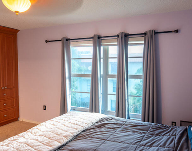 805 W Oakland Park Boulevard - Photo Thumbnail 16