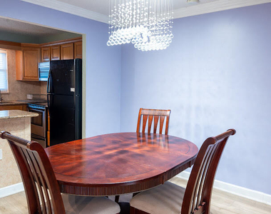 805 W Oakland Park Boulevard - Photo Thumbnail 7