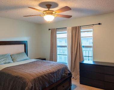 805 W Oakland Park Boulevard - Photo Thumbnail 24