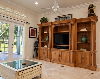 6579 Pavone Street - Photo Thumbnail 10