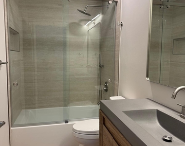 13479 Fountain View Boulevard - Photo Thumbnail 21