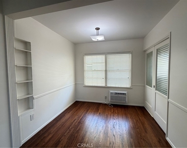 1120 N Monterey - Photo Thumbnail 3