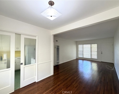 1120 N Monterey - Photo Thumbnail 4
