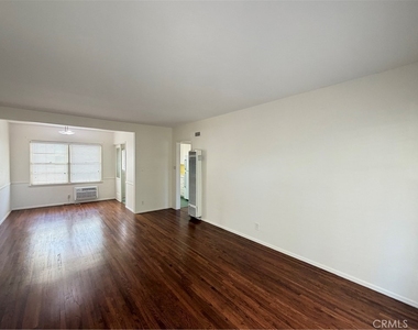 1120 N Monterey - Photo Thumbnail 2