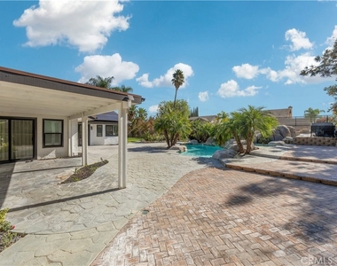 1107 N Short - Photo Thumbnail 27