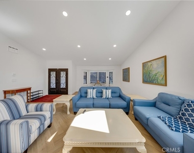 1107 N Short - Photo Thumbnail 4
