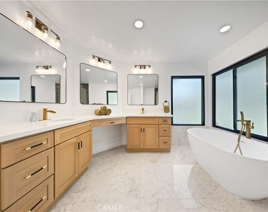 1107 N Short - Photo Thumbnail 19