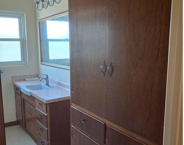 3296 San Luis Street - Photo Thumbnail 8