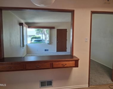 3296 San Luis Street - Photo Thumbnail 4