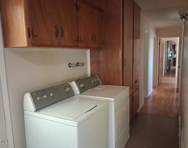 3296 San Luis Street - Photo Thumbnail 7