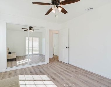 19427 Hart Street - Photo Thumbnail 19