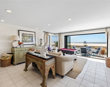 536 The Strand - Photo Thumbnail 7