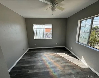 1755 E 92nd Street - Photo Thumbnail 12