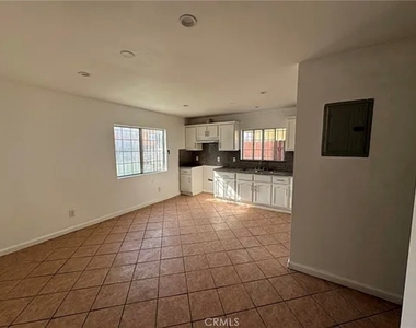 1755 E 92nd Street - Photo Thumbnail 3