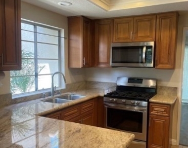 24411 Mira Verde - Photo Thumbnail 5