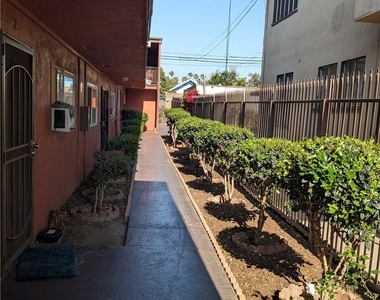 1708 Pine Avenue - Photo Thumbnail 10
