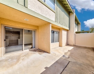 501 Pecan Way - Photo Thumbnail 35