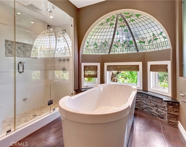 3140 E Bradbury Court - Photo Thumbnail 29