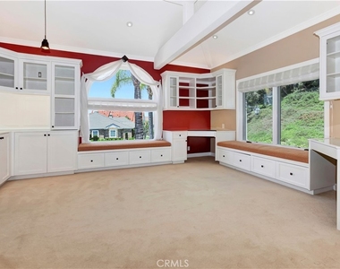3140 E Bradbury Court - Photo Thumbnail 24