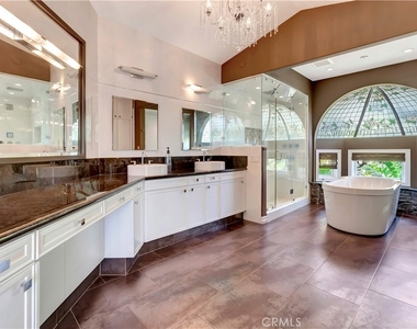 3140 E Bradbury Court - Photo Thumbnail 28