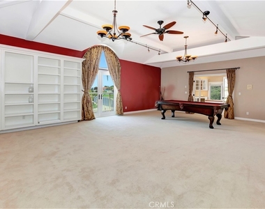 3140 E Bradbury Court - Photo Thumbnail 23