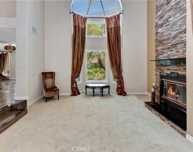 3140 E Bradbury Court - Photo Thumbnail 11