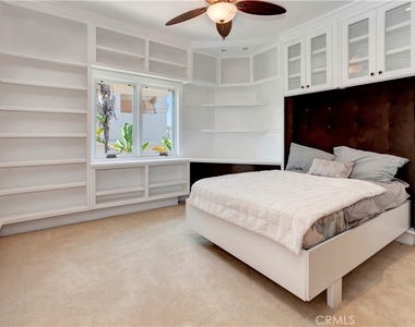 3140 E Bradbury Court - Photo Thumbnail 33