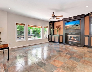 3140 E Bradbury Court - Photo Thumbnail 19