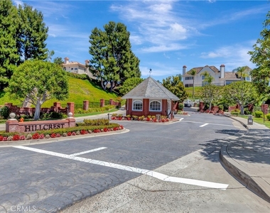 3140 E Bradbury Court - Photo Thumbnail 40