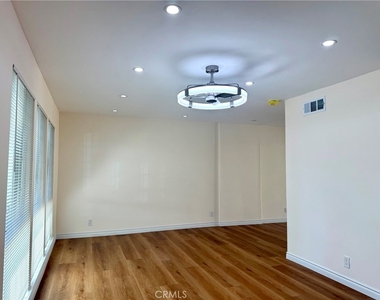 1803 W Greenleaf - Photo Thumbnail 6