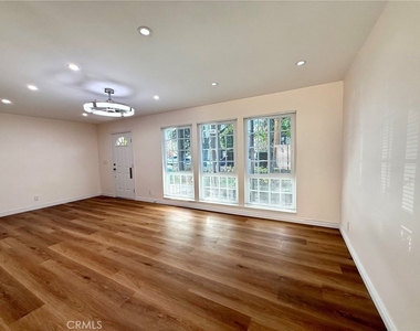 1803 W Greenleaf - Photo Thumbnail 14