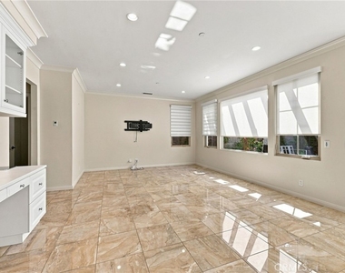 34 Brindisi - Photo Thumbnail 9