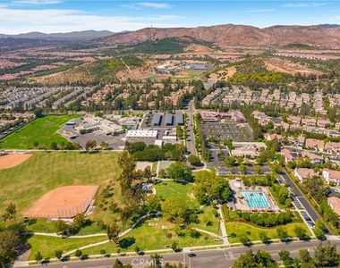 21 Foxcrest - Photo Thumbnail 27