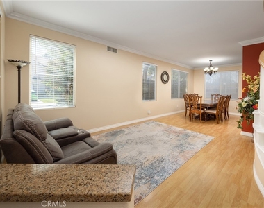 21 Foxcrest - Photo Thumbnail 10