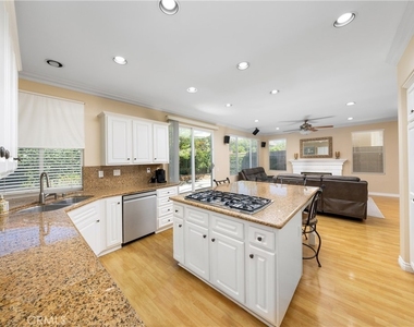 21 Foxcrest - Photo Thumbnail 4
