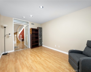 21 Foxcrest - Photo Thumbnail 37