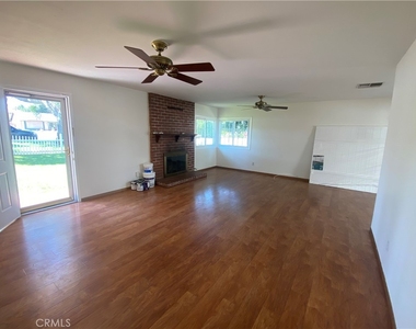 727 E Palm Avenue - Photo Thumbnail 5