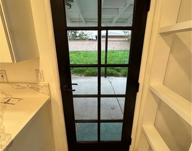 449 S Pampas Avenue - Photo Thumbnail 7
