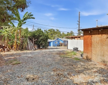 1707 N Arrowhead - Photo Thumbnail 29