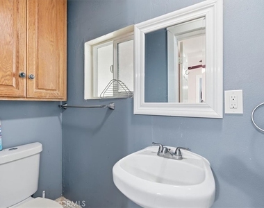 1707 N Arrowhead - Photo Thumbnail 14
