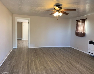 9548 White Road - Photo Thumbnail 2