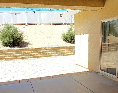 26706 Cumberland - Photo Thumbnail 16