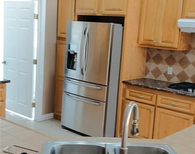 26706 Cumberland - Photo Thumbnail 2
