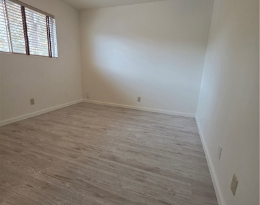 2912 Acresite Street - Photo Thumbnail 25