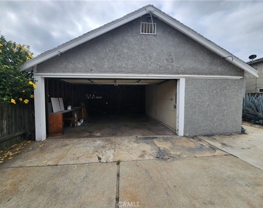 2912 Acresite Street - Photo Thumbnail 2