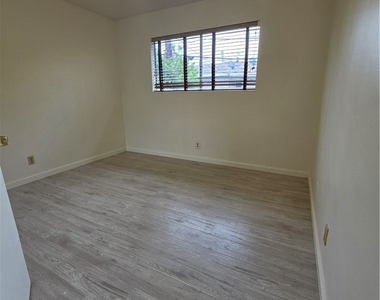 2912 Acresite Street - Photo Thumbnail 26