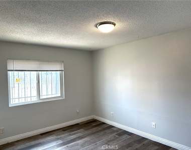 8616 N Loop Boulevard - Photo Thumbnail 8
