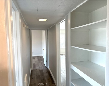 8616 N Loop Boulevard - Photo Thumbnail 12
