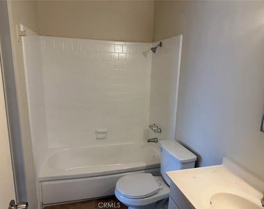 1328 Randy St - Photo Thumbnail 10